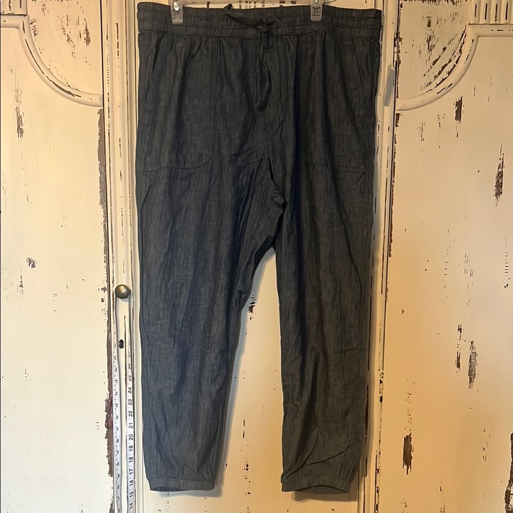 GAP Gray Women's Pants